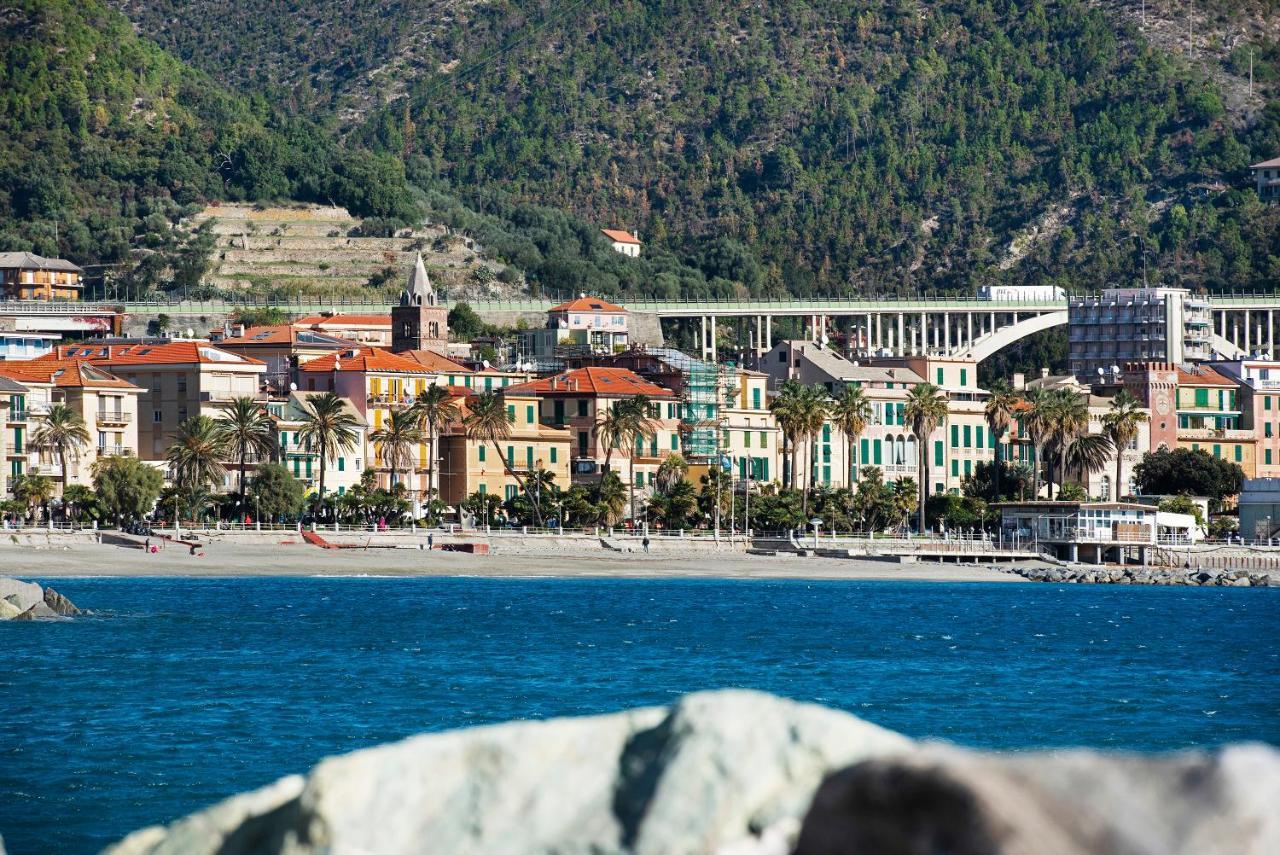 Trilocale In Villa Vista Mare Apt 3 Varazze Exterior foto